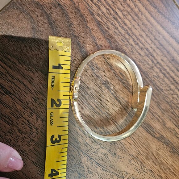 Chunky Gold Hinge Bracelet - Picture 2 of 4